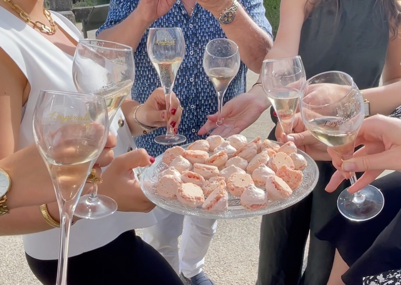 Une spécialité : le biscuit rose de Reims ! Nous on aime et on vous propose
